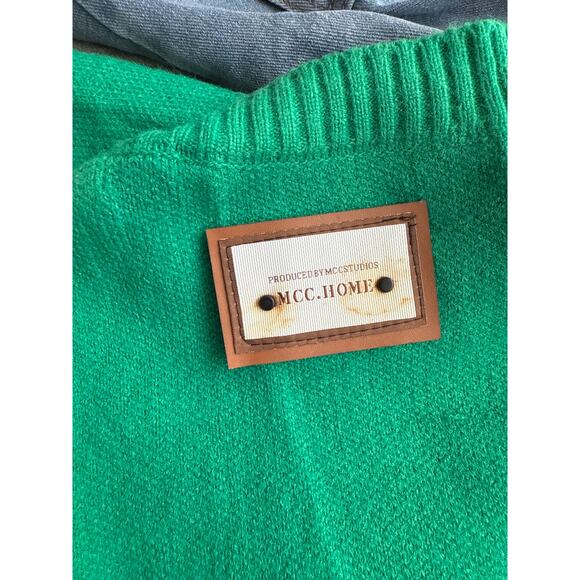 MCC Home MC Studios Smiley Face Green Knit Sweater M-L - Picture 7 of 12